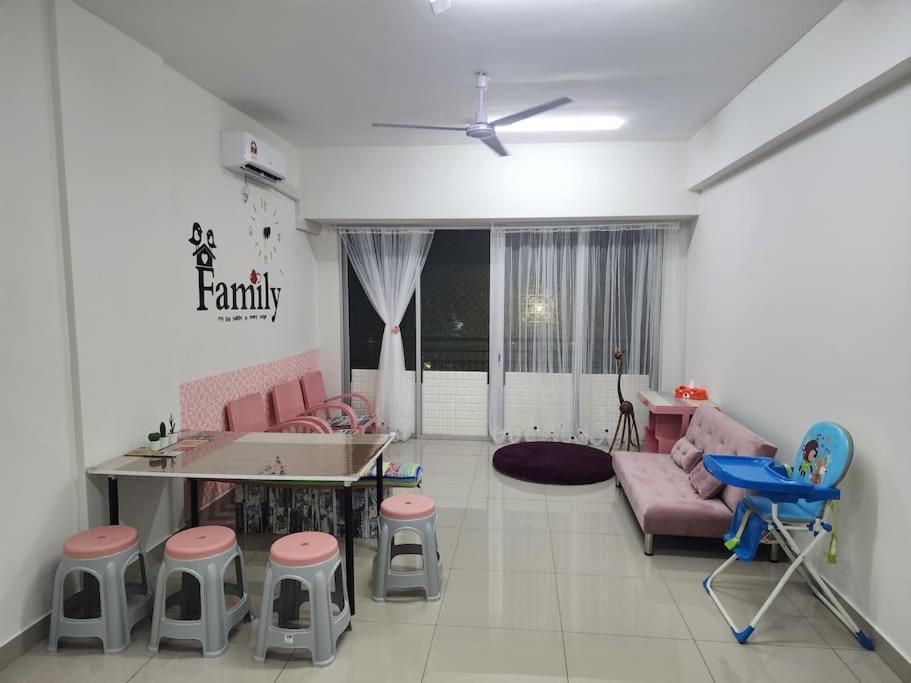 Cozy Familee Homestay Simpang Ampat  Kültér fotó